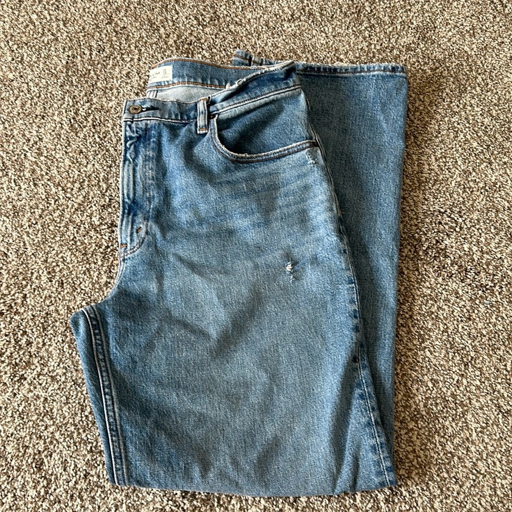 Abercrombie & Fitch 90’s Relaxed Jean
